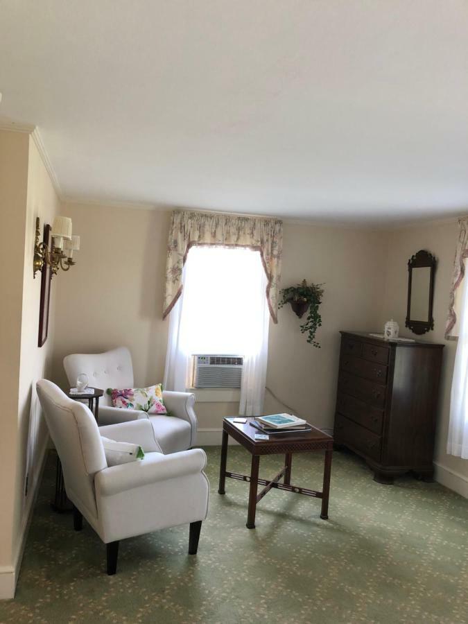 Channel Bass And Restaurant Bed & Breakfast *